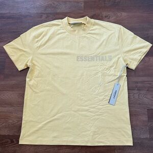 Authentic Fear of God Essentials Short Sleeve Tuscan T-Shirt Size Medium NWT